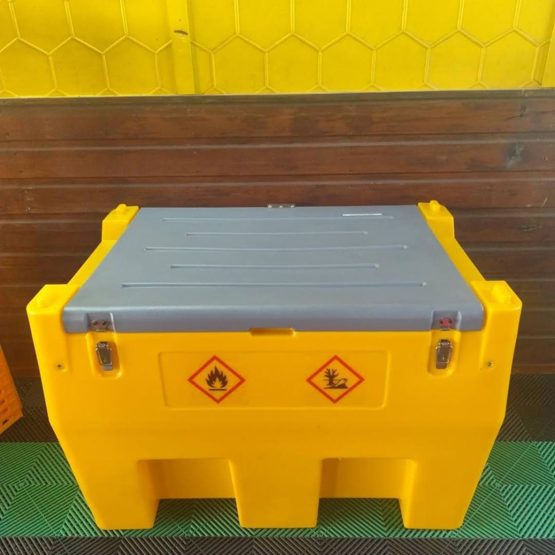 Cuve de transport de carburant jaune, couvercle gris